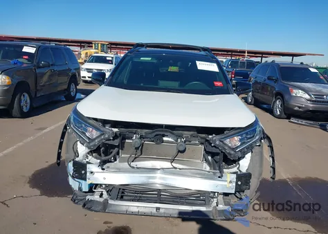 2020 Toyota Rav4 Hybrid Xse z USA, uszkodzony, nr VIN JTMEWRFV5LD541053